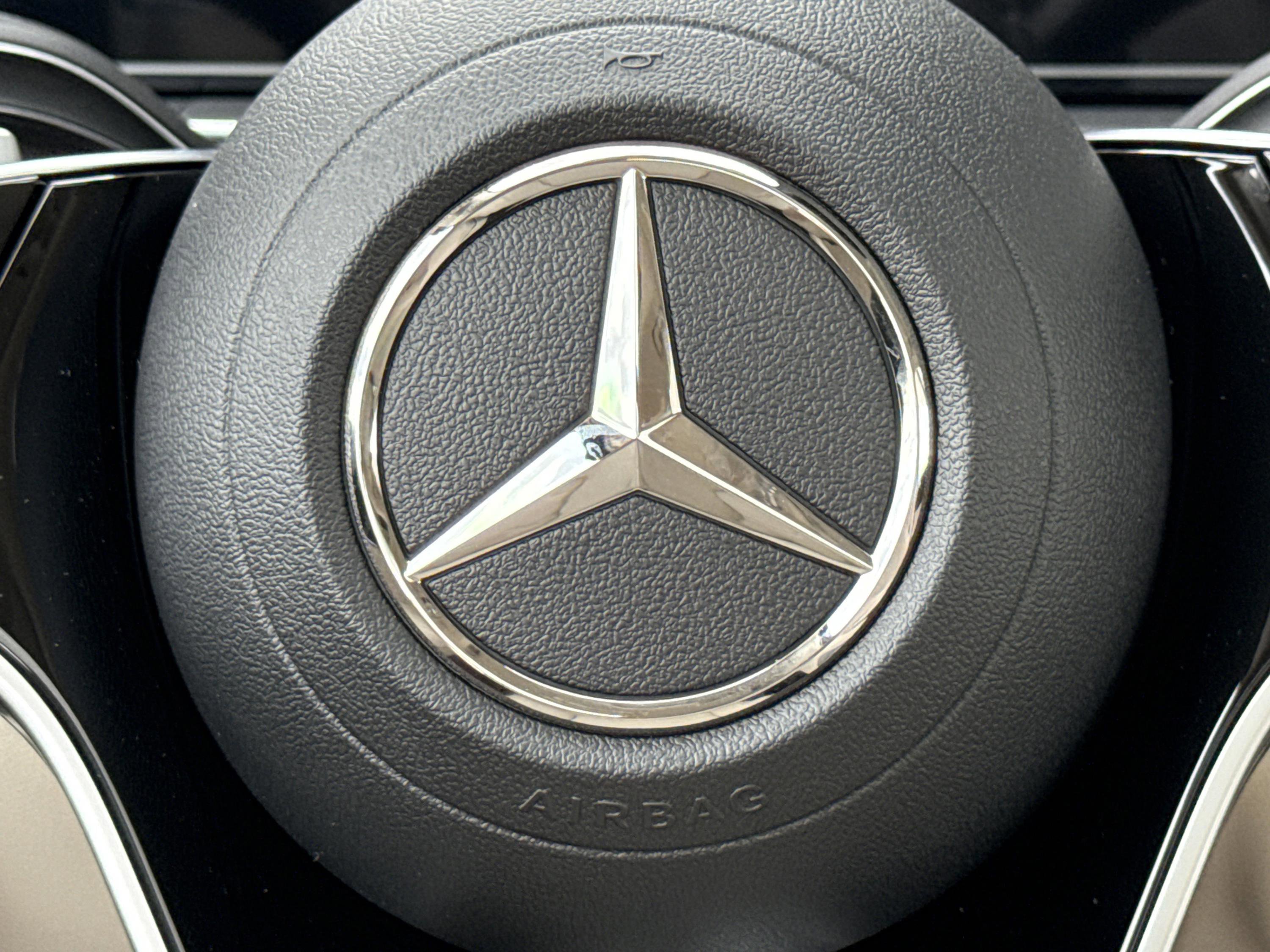 Certified Used 2026 Polar White Mercedes-Benz GLE 450 image 36