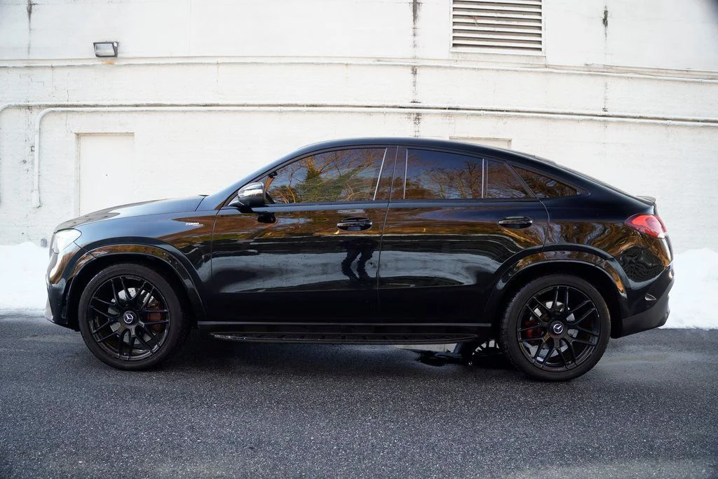 Used 2021  Mercedes-Benz GLE 53 AMG® image 3