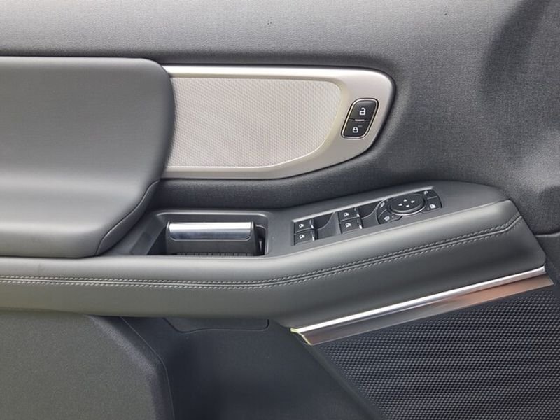 New 2026 Agate Black Metallic Ford Active image 27