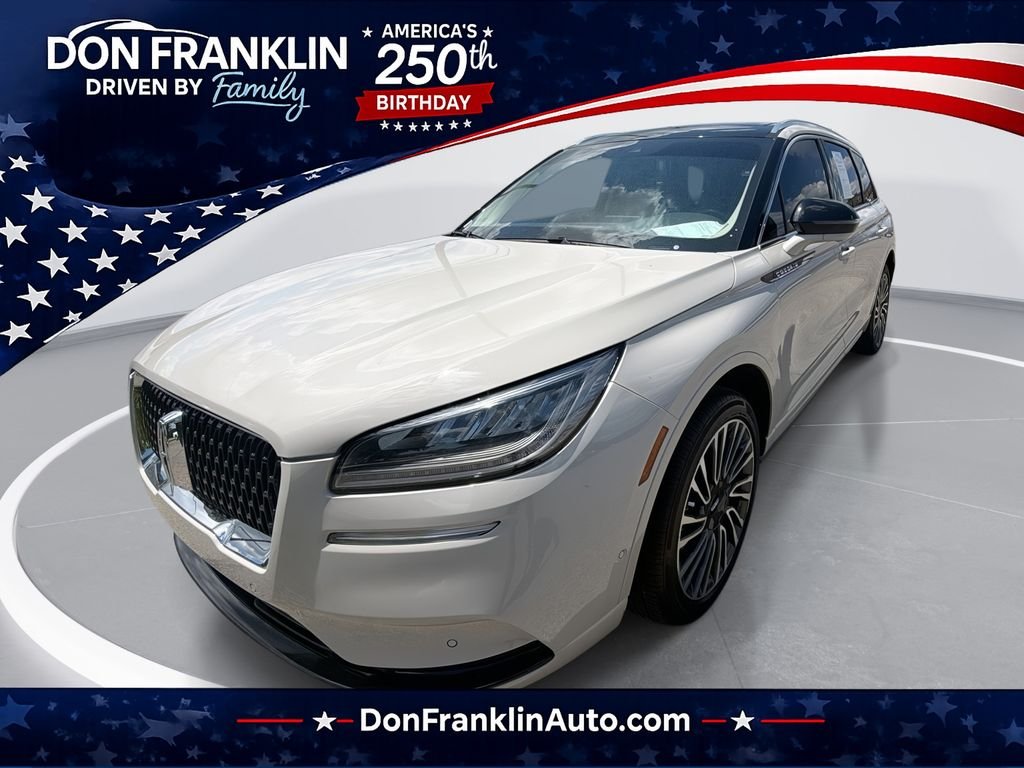 Used 2022 White Lincoln Reserve image 1