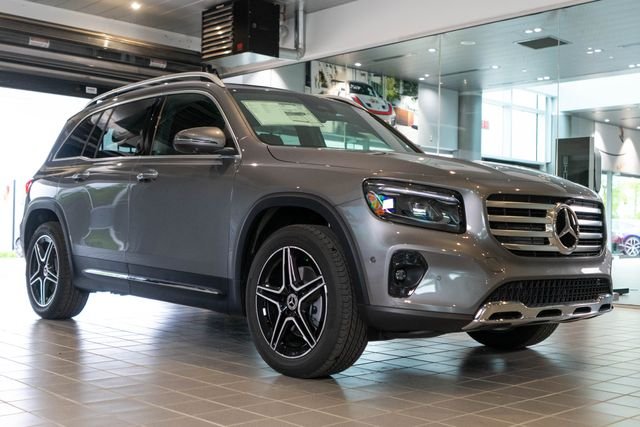 2026 Mercedes-Benz GLB GLB 250 4MATIC's photo