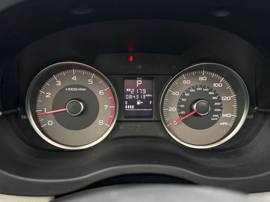 Used 2014 Gray Subaru 2.5i Limited image 18