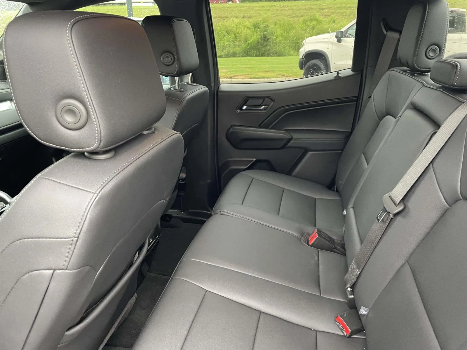 New 2026 Summit White Chevrolet LT image 15