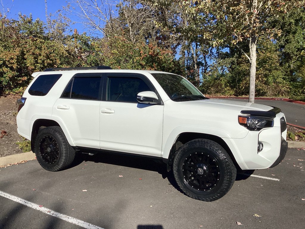 Certified Used 2019 White Toyota SR5 Premium image 10
