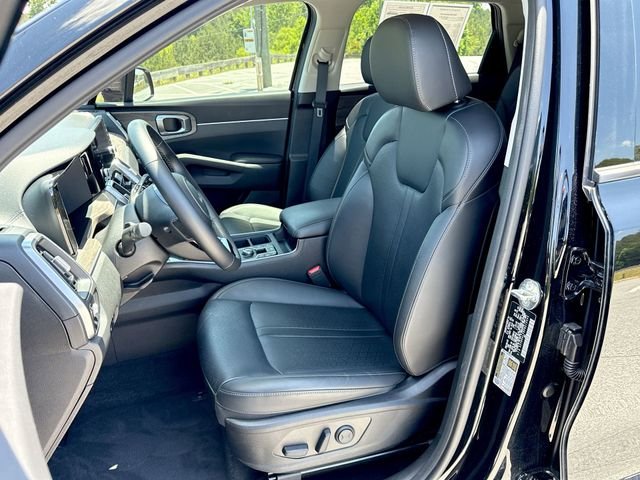 Used 2023 Black Kia EX image 11