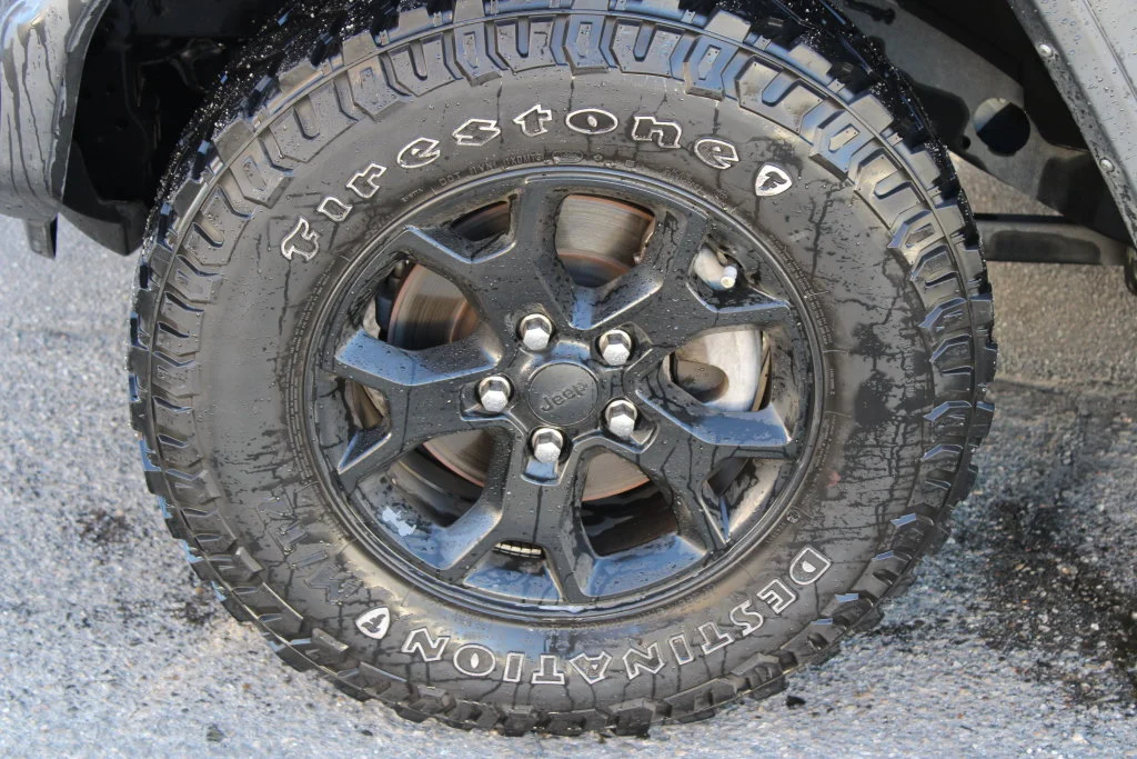 Used 2022 Black Jeep Sport S image 8