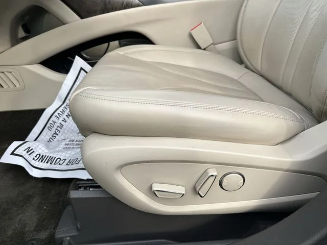 Used 2018  Lincoln Reserve image 22