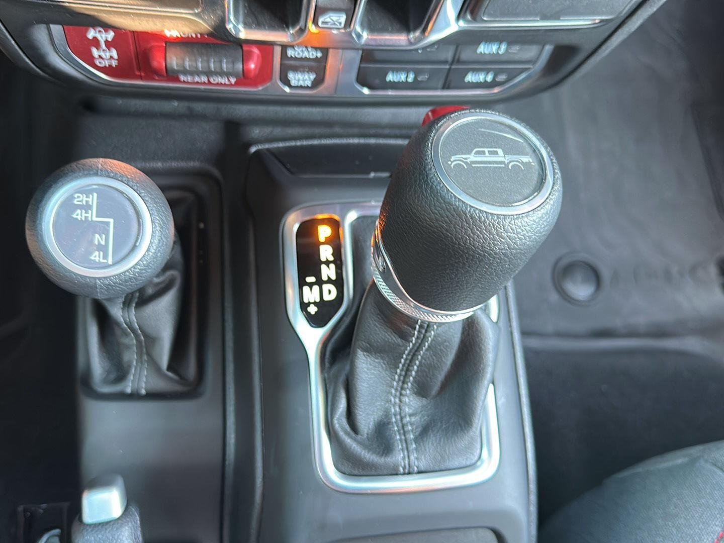 Used 2025 41 Jeep Rubicon image 26