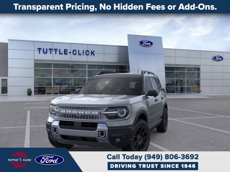 New 2025 Carbonized Gray Metallic Ford Badlands image 2