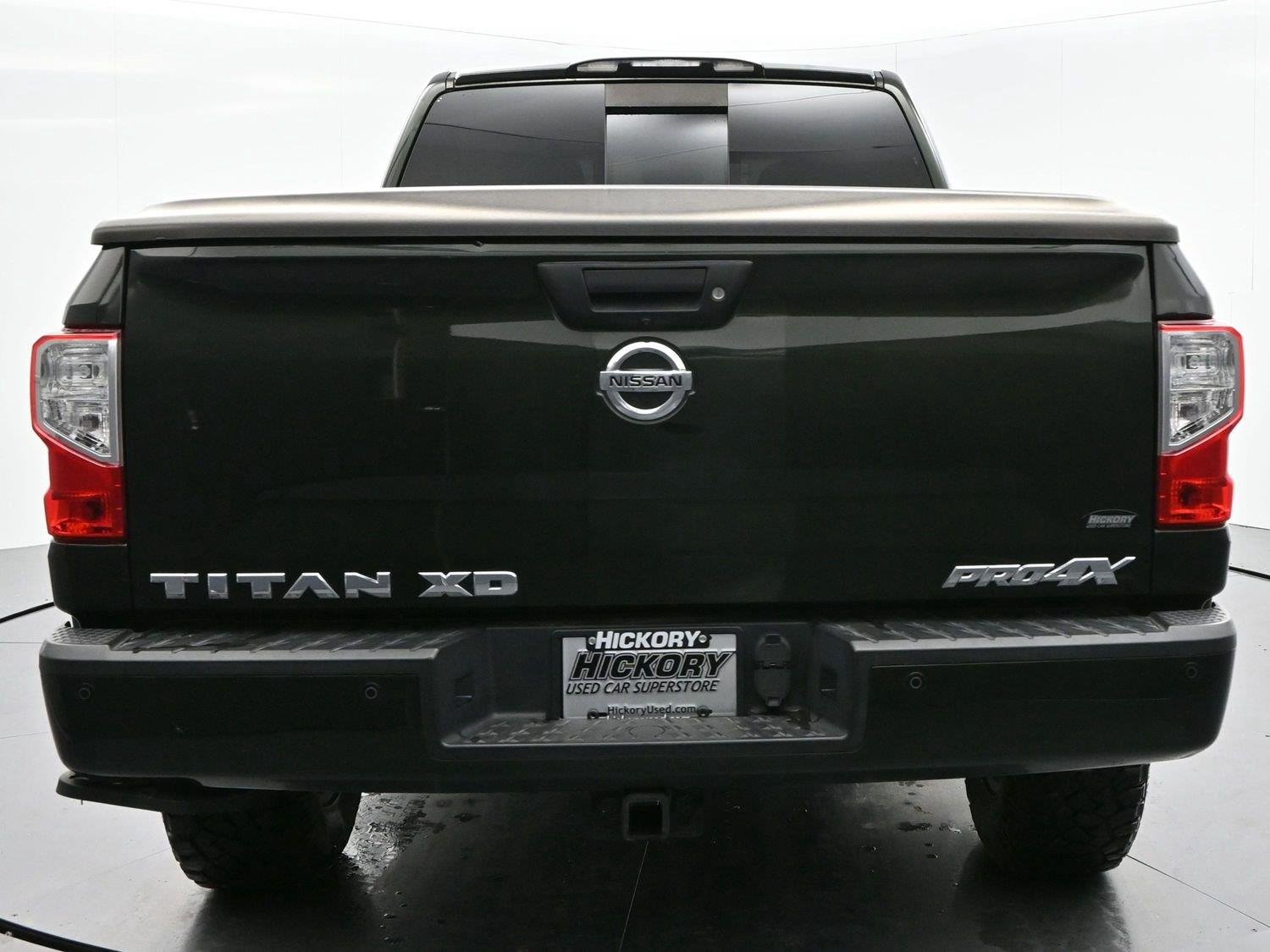 Used 2019 Midnight Pine Metallic Nissan PRO-4X image 6