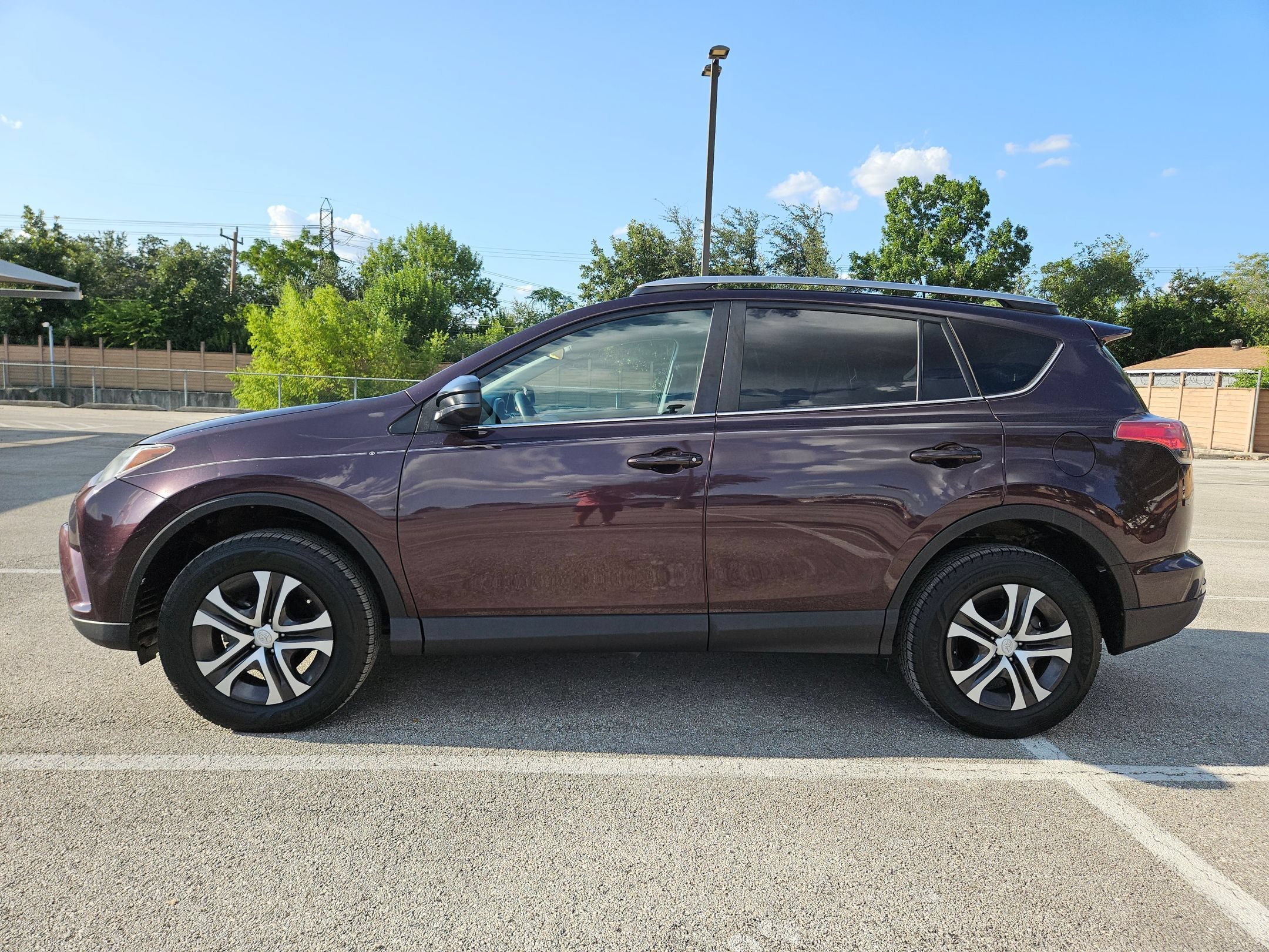 Used 2018 Maroon Toyota LE image 6