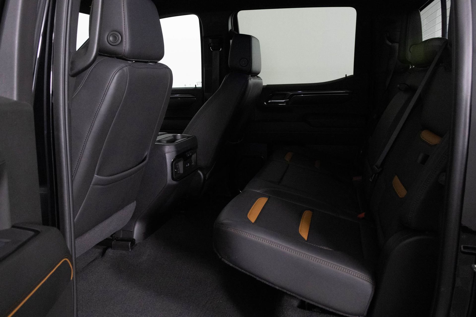 2024 GMC SIERRA - Image 32