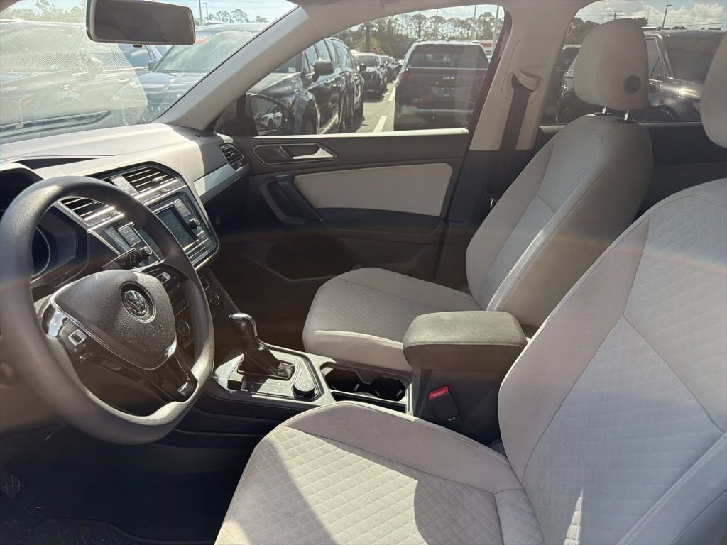 Used 2018 Red Volkswagen 2.0T S image 9