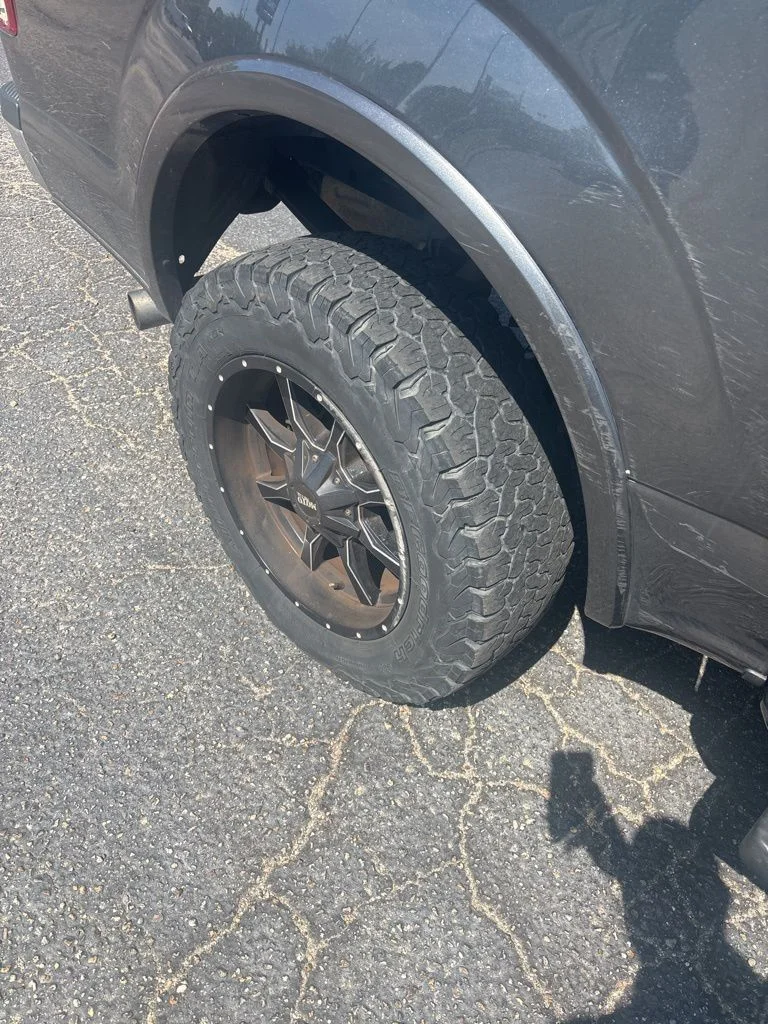 Used 2019 Gray Ford Lariat image 10