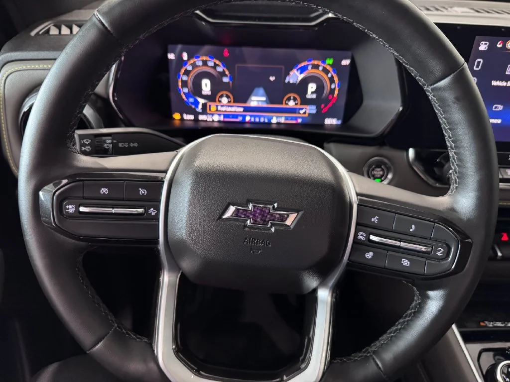 2025 Chevrolet Colorado ZR2 - Photo 12