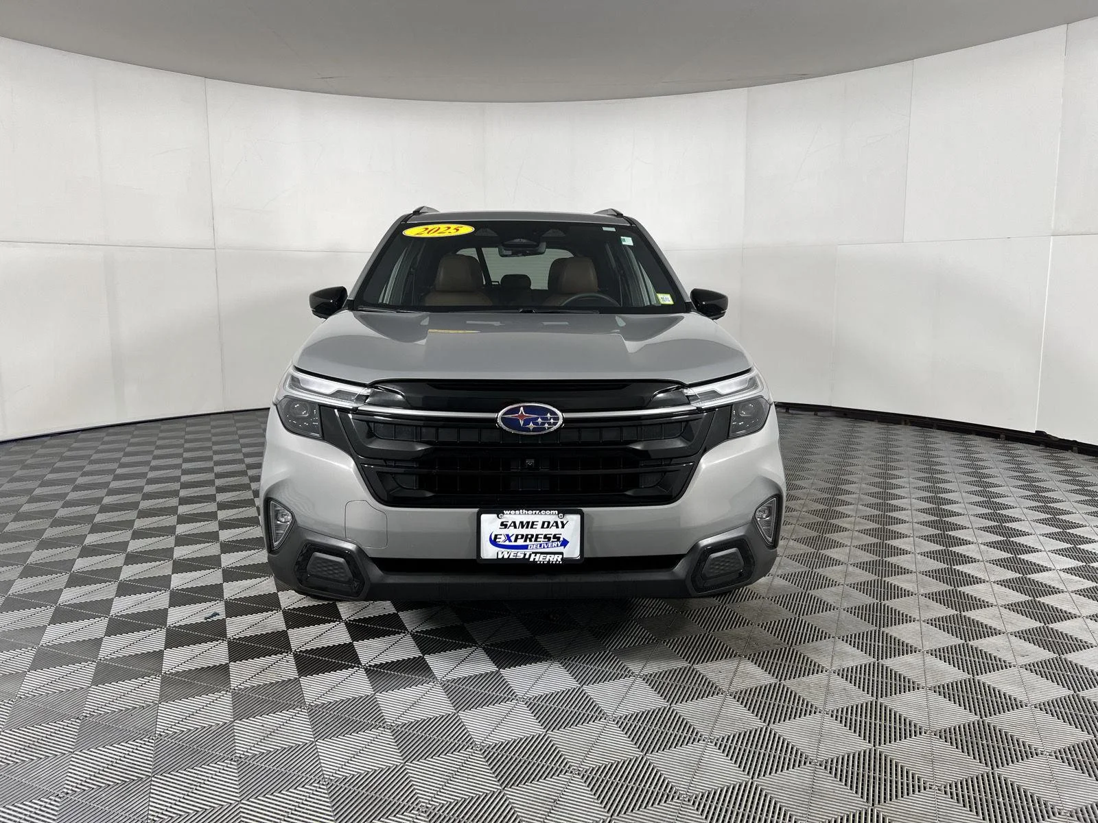 Used 2025 River Rock Pearl Subaru Touring image 11