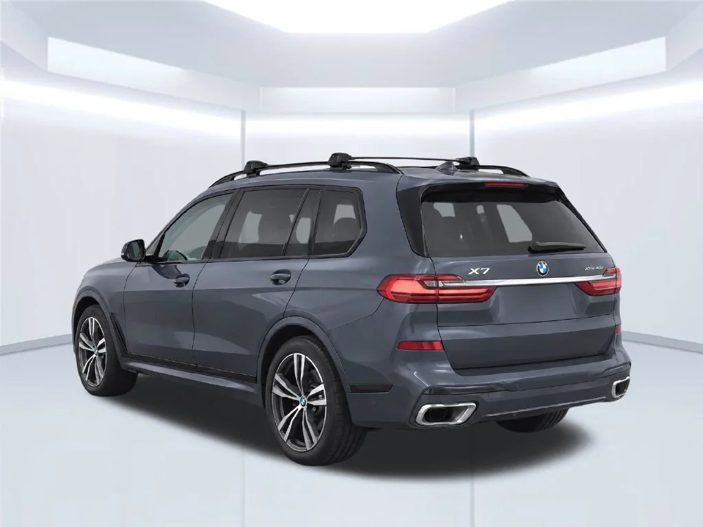 Used 2020 Gray BMW xDrive40i image 4