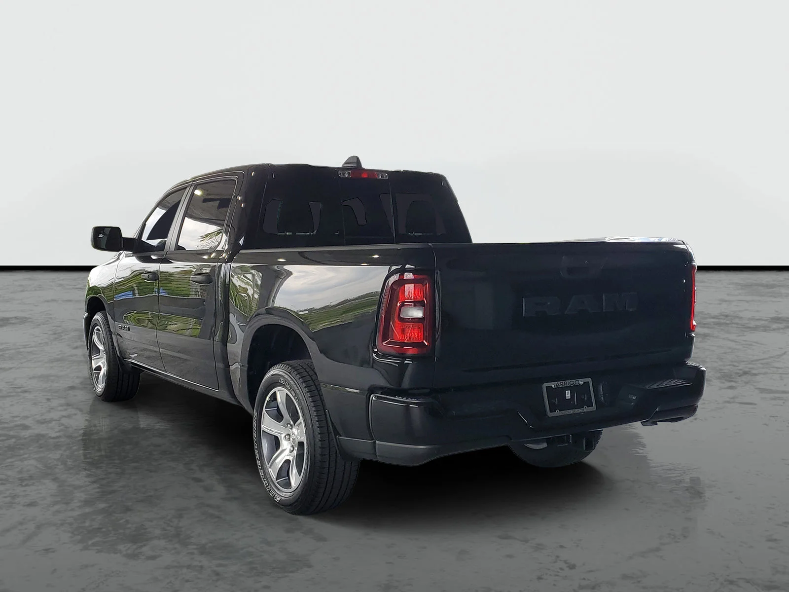 New 2026 Diamond Black Crystal Pearl-Coat Exterior Paint RAM Express image 2
