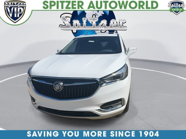 Used 2020 (Includes Satin Nickel lower exterior accent color.) Buick Essence image 3