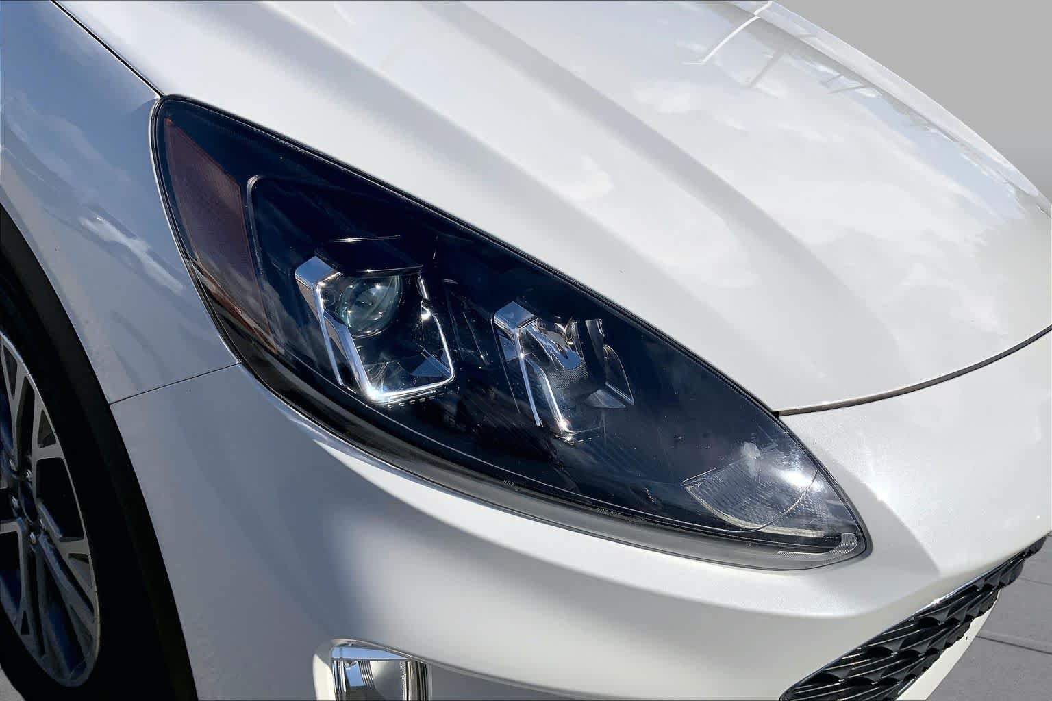 Used 2022 Star White Metallic Tri-Coat Ford SEL image 26