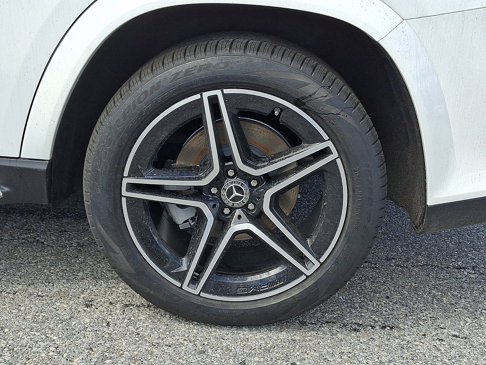 New 2026 Polar White Mercedes-Benz GLS 450 image 7