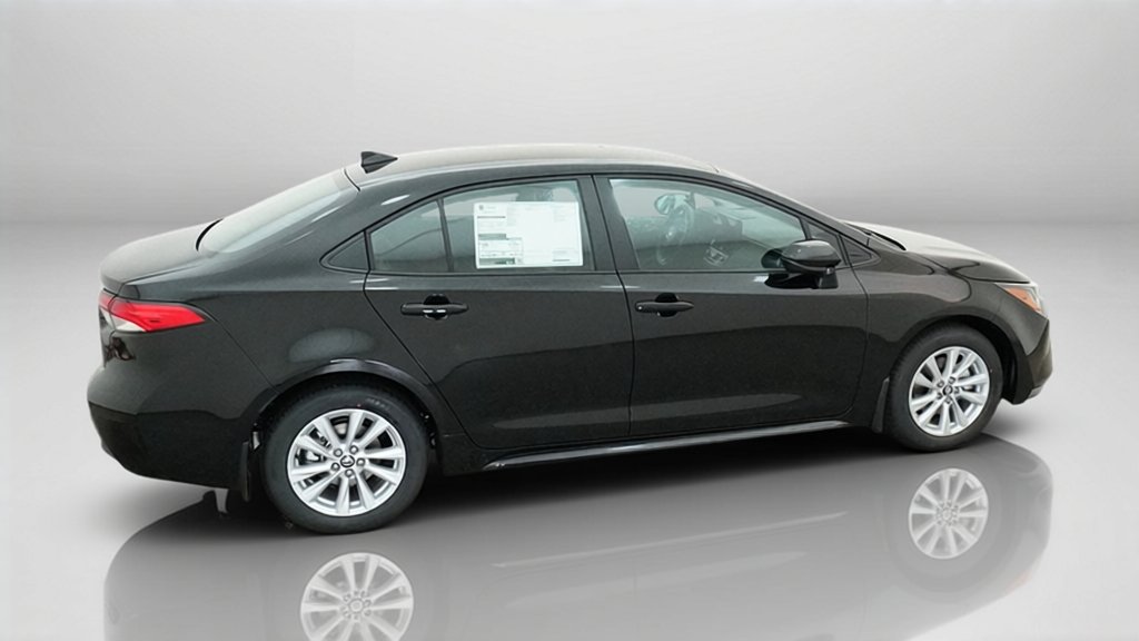 New 2027 Inked Toyota LE image 41