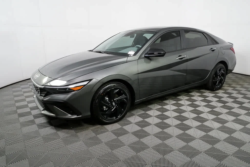 New 2026 Amazon Gray Hyundai SEL Sport image 5