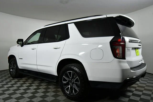 Used 2021 Summit White Chevrolet Z71 image 14