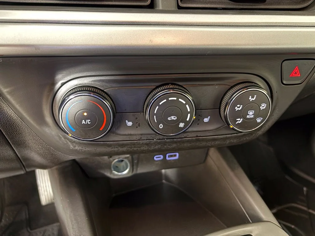 Used 2024 Red Chevrolet 1RS image 26
