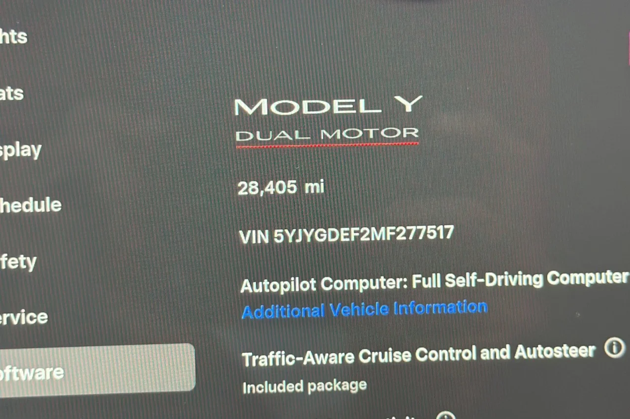 Used 2021 ARCTIC WHITE Tesla Performance image 24
