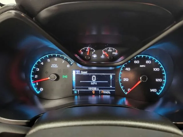 Used 2018 SILVER ICE METALLIC Chevrolet 2WD LT image 19