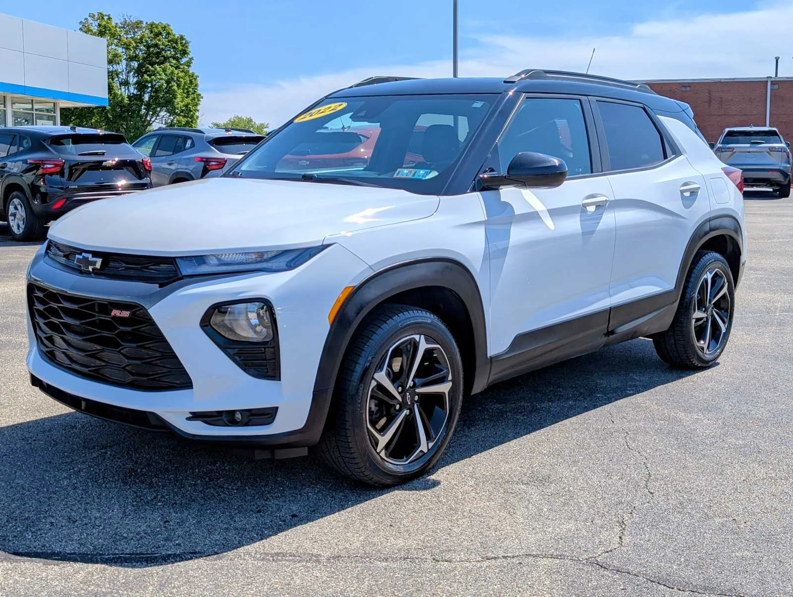 Used 2022 SUMMIT WHITE Chevrolet RS image 1
