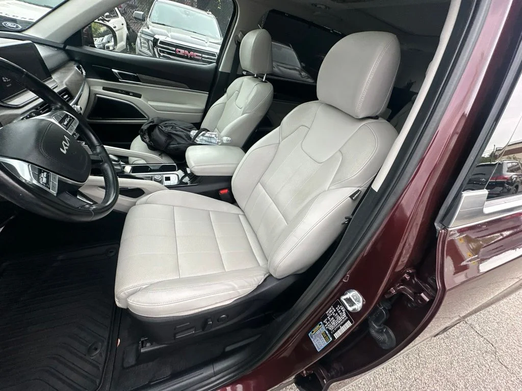 Used 2022 Purple Kia SX image 10