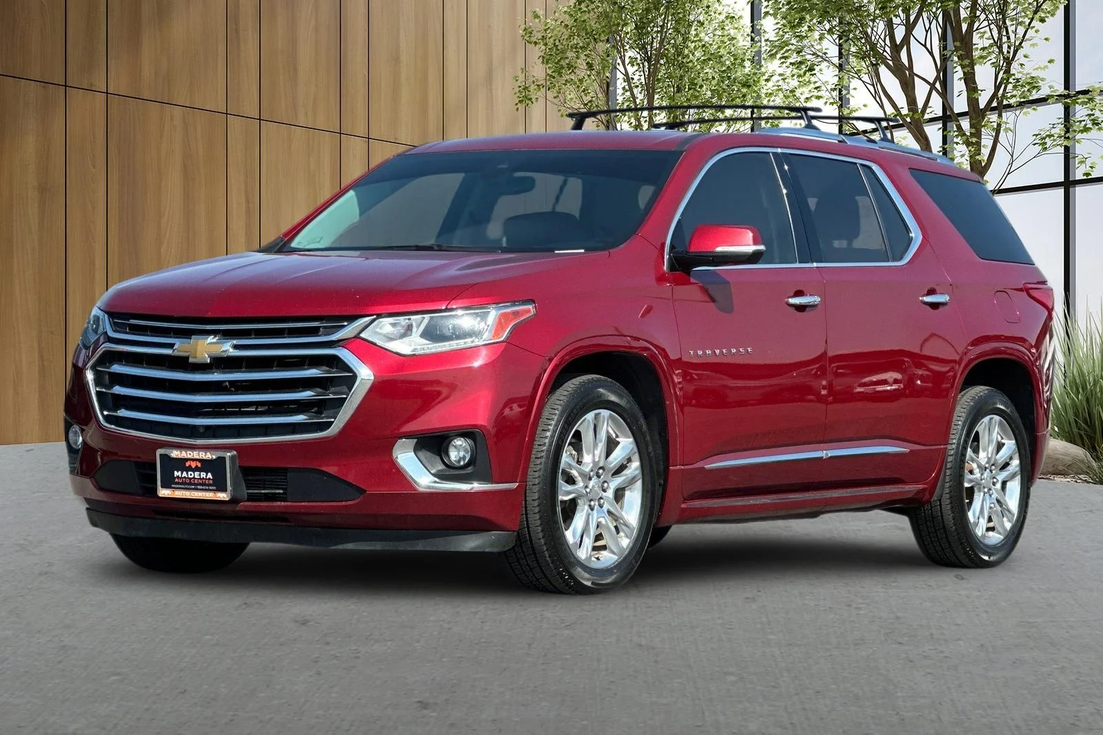 Used 2018 Red Chevrolet High Country image 8