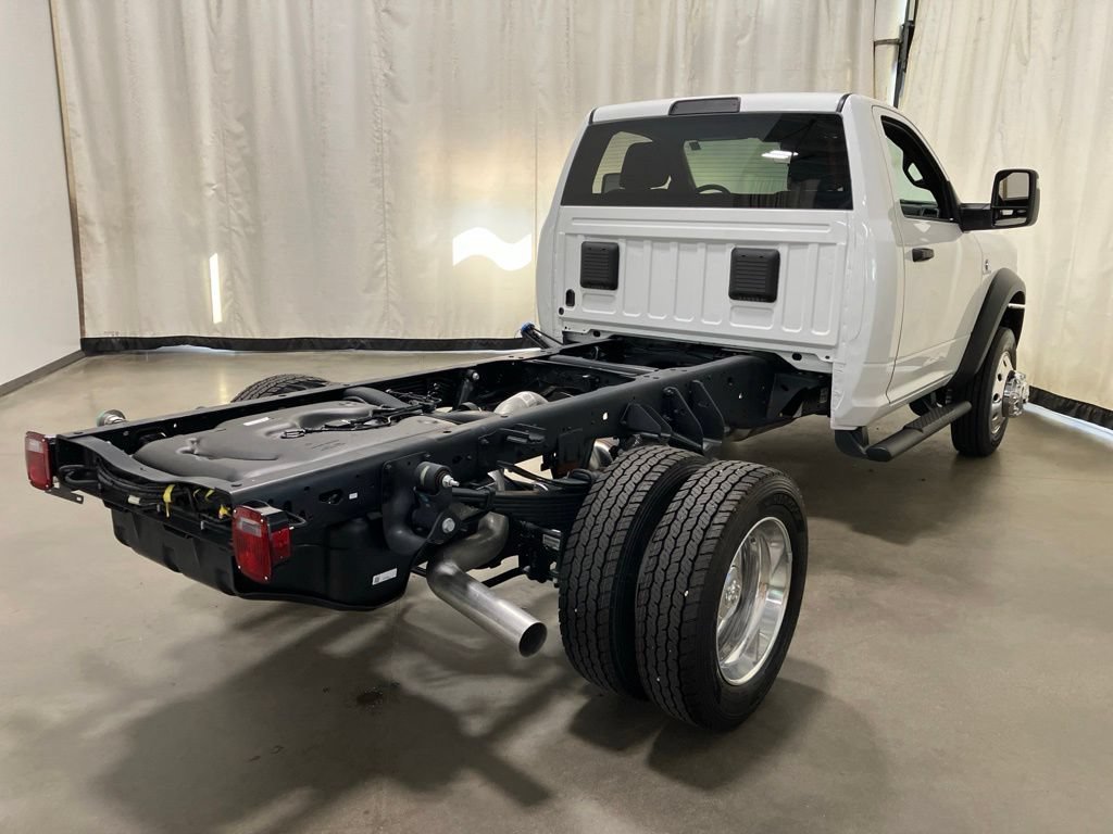 New 2026 Bright White Clearcoat RAM Tradesman image 22