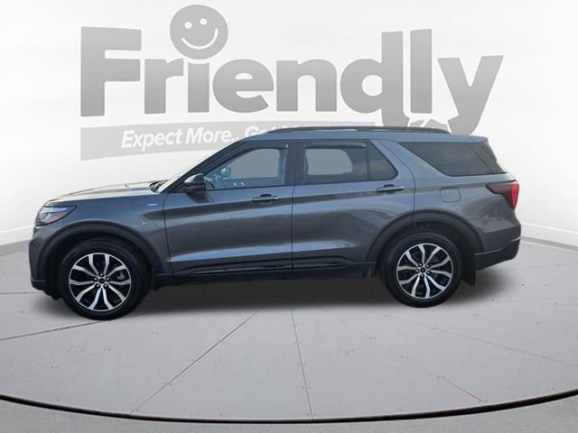Used 2025 Gray Ford ST-Line image 11