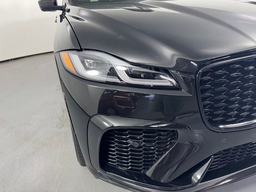 Used 2023 Black Jaguar SVR image 3