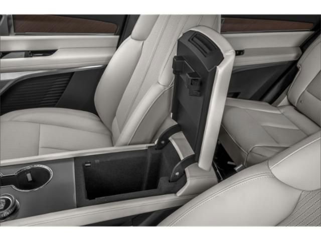 2026 Cadillac VISTIQ Luxury - Photo 13