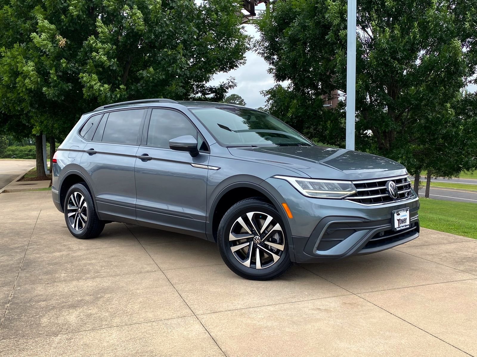 2022 Volkswagen Tiguan 2.0T S's photo