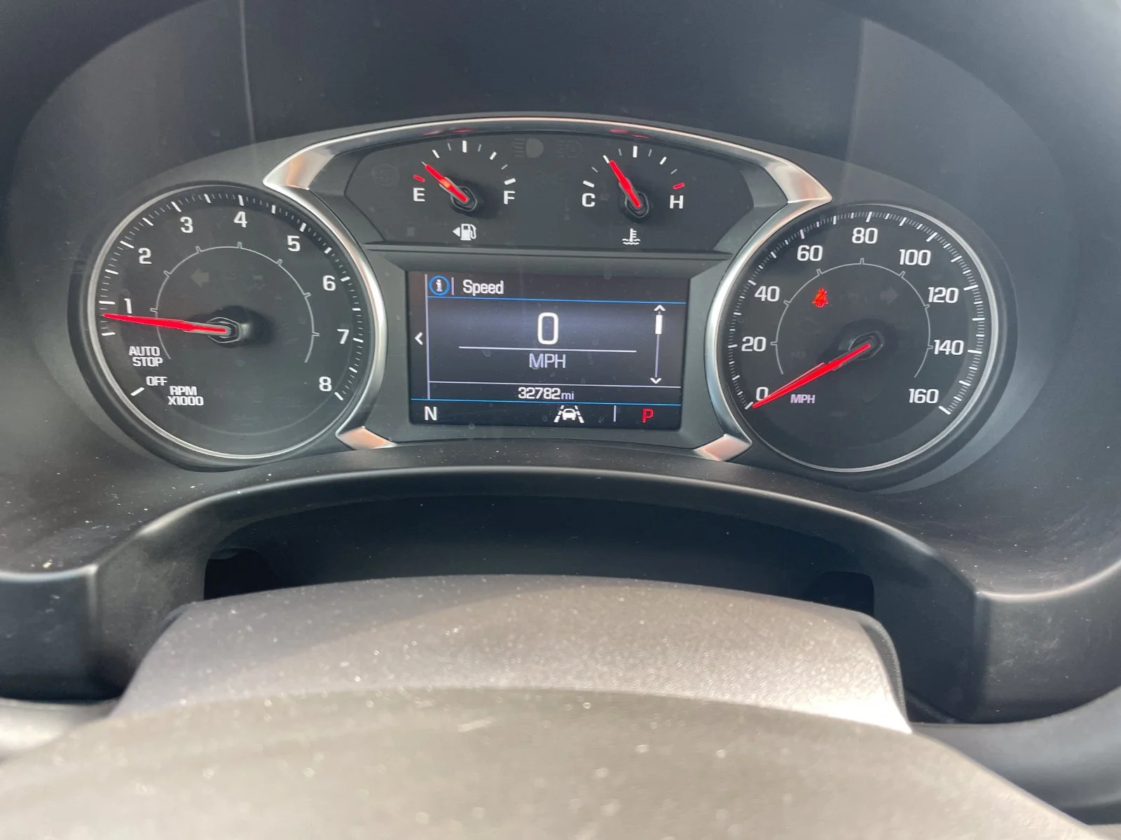 Used 2024 White GMC SLE image 12