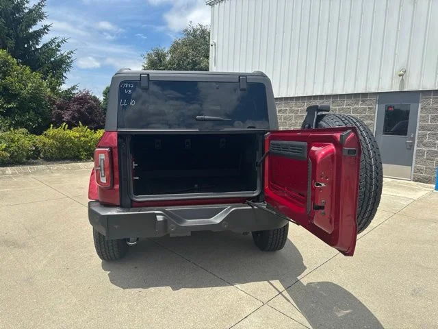 New 2026 Ruby Red Metallic Tinted Clearcoat Ford Outer Banks® image 38