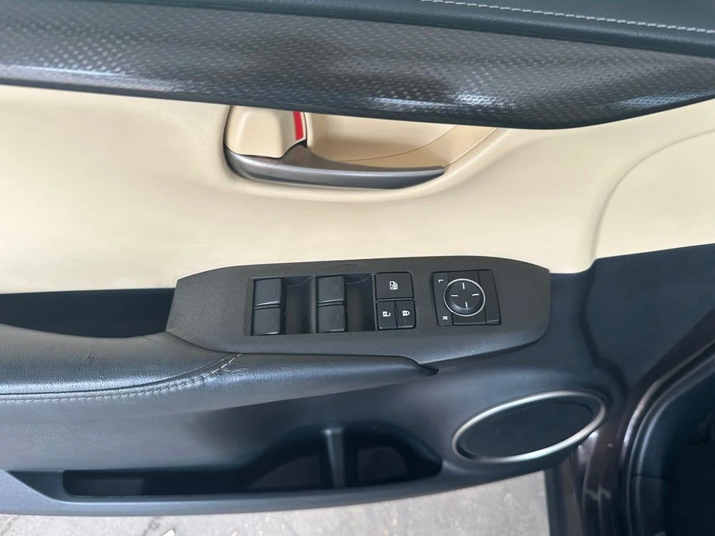 Used 2015 Red Lexus 200t image 12