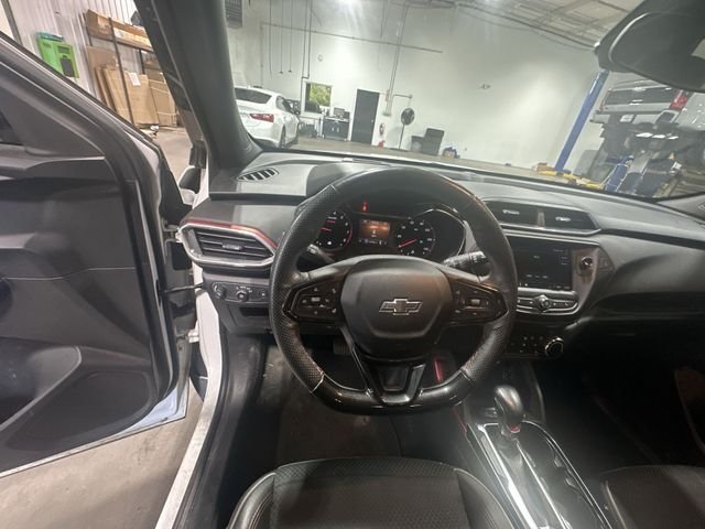 Used 2022 Summit White Chevrolet RS image 15