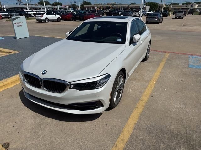Used 2020 White BMW 530i image 3
