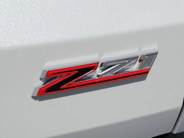 2027 Chevrolet Traverse Z71 - Photo 12