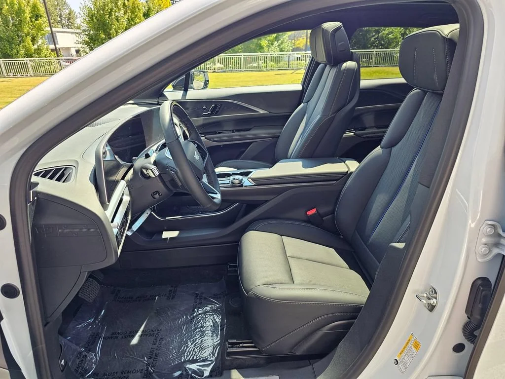New 2026 Vibrant White Tricoat Cadillac Sport image 20