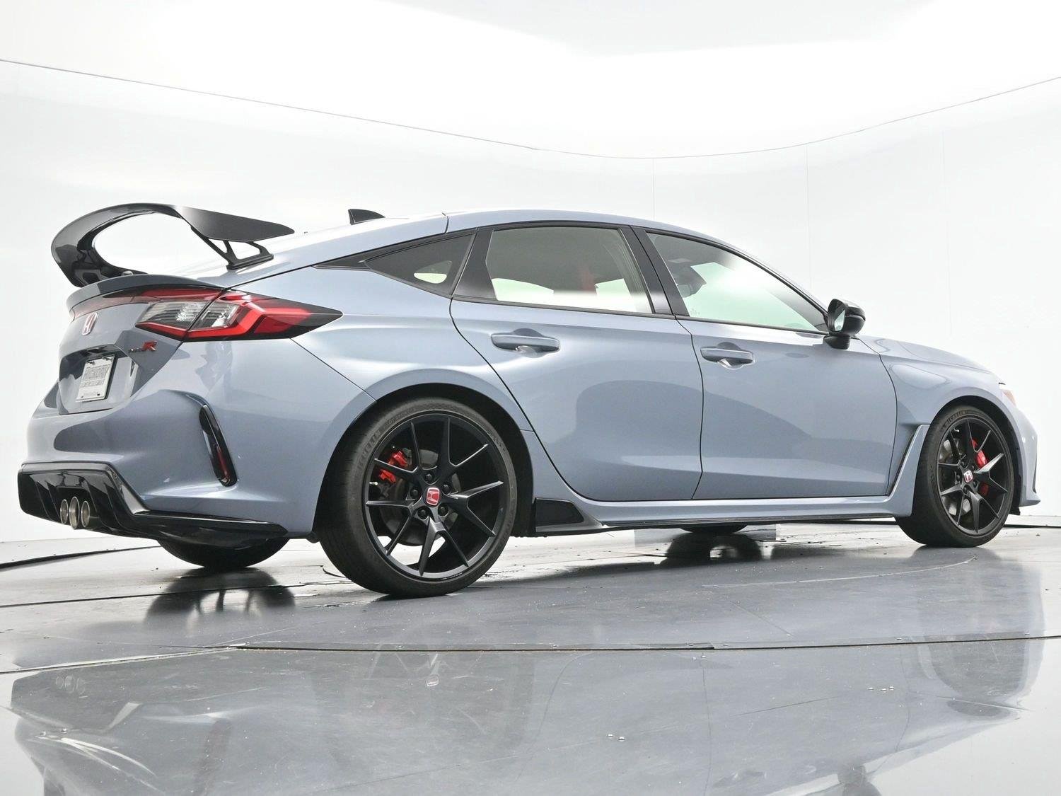 Used 2024 Sonic Gray Pearl Honda Type R image 47