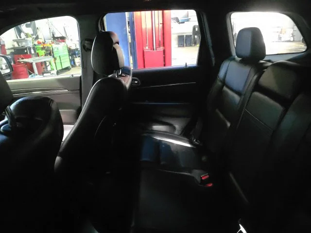 Used 2022 White Jeep Limited image 5