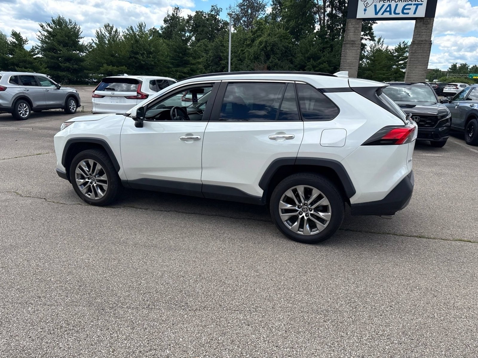 Used 2021 Blizzard Pearl Toyota Limited image 9