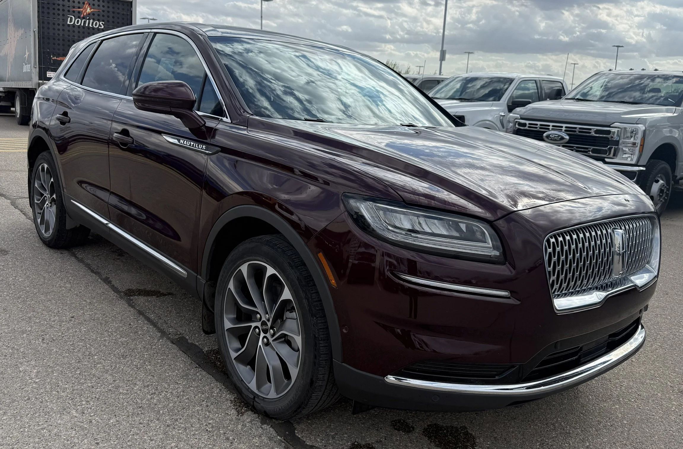 Used 2022 RED Lincoln RESERVE AWD **New Arrival** image 7